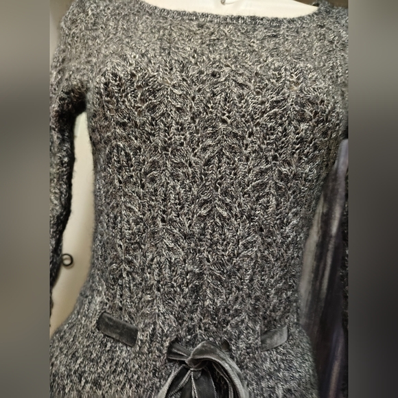 Ann Taylor Gray Knit Sweater - Picture 4 of 7